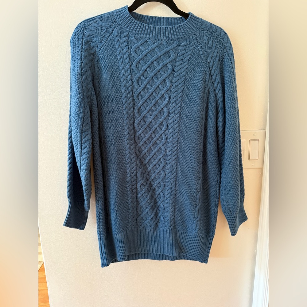 Classic Cable Knit Women's Sweater - Blue
